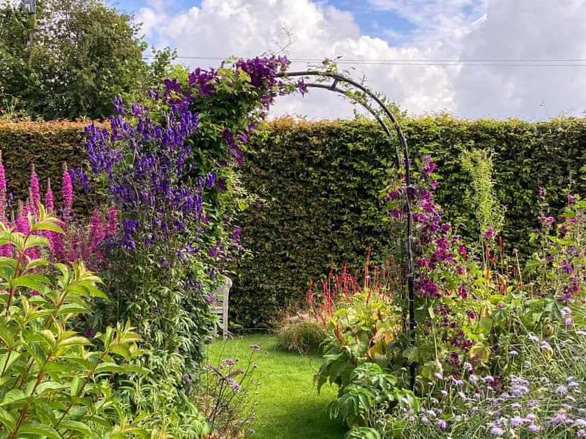 Garden available for relaxation | Havre De Calme, Sevenoaks