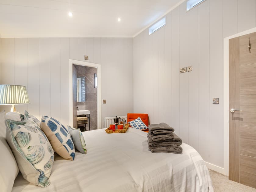 Double bedroom | 1 Sandbanks, Benllech