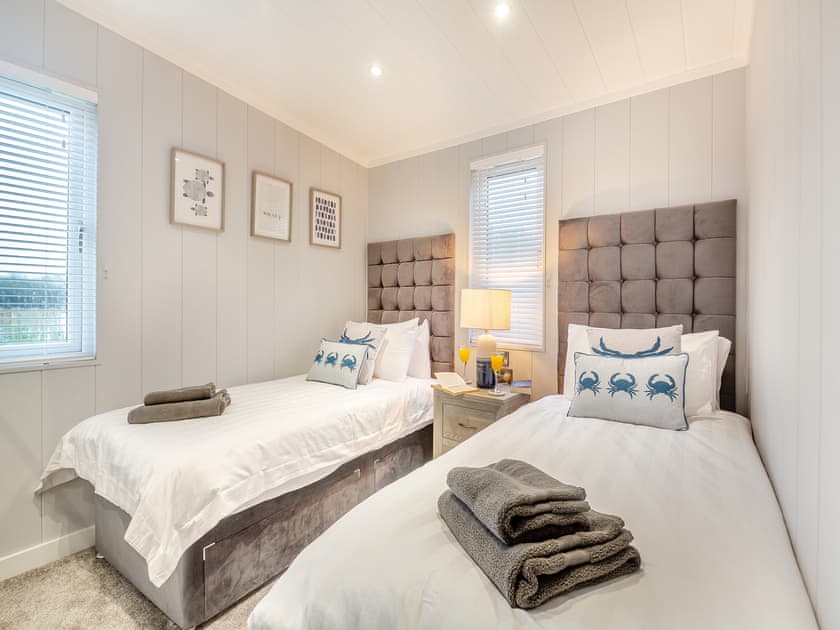 Twin bedroom | 1 Sandbanks, Benllech