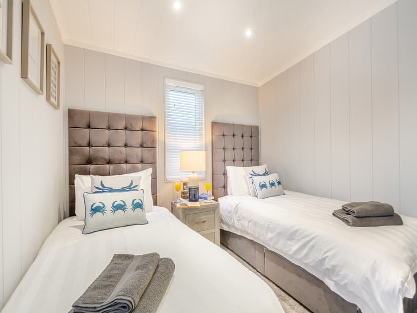 Twin bedroom | 1 Sandbanks, Benllech