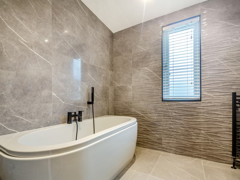 Bathroom | 1 Sandbanks, Benllech