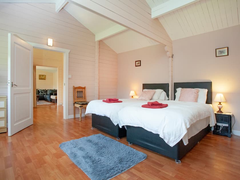 Twin bedroom | 2 The Folly’s - Abbotskerswell Folly’s, Abbotskerswell, near Newton Abbot
