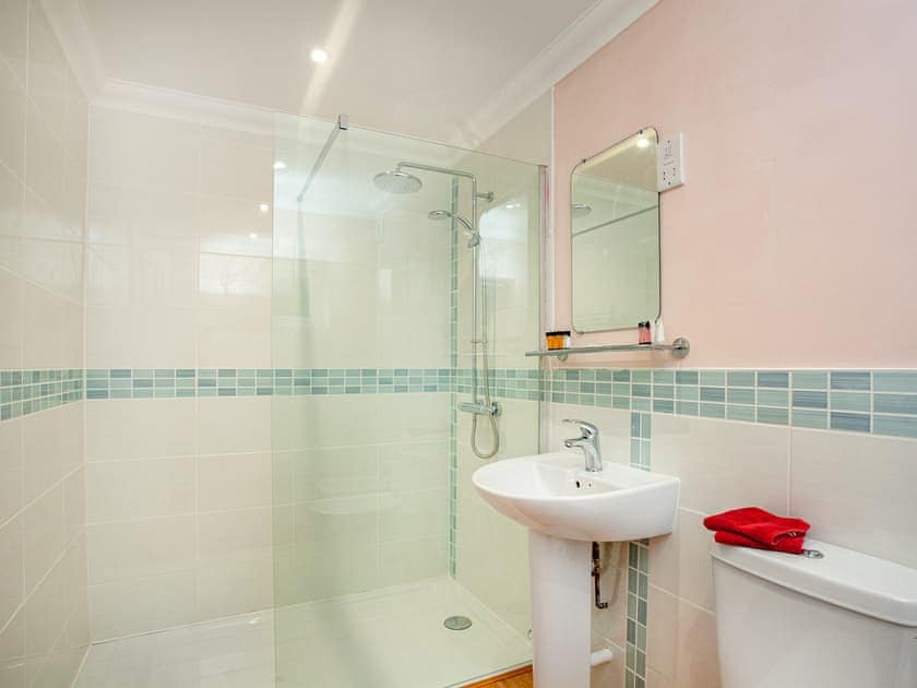 Bathroom | 1 The Folly’s - Abbotskerswell Folly’s, Abbotskerswell, near Newton Abbot