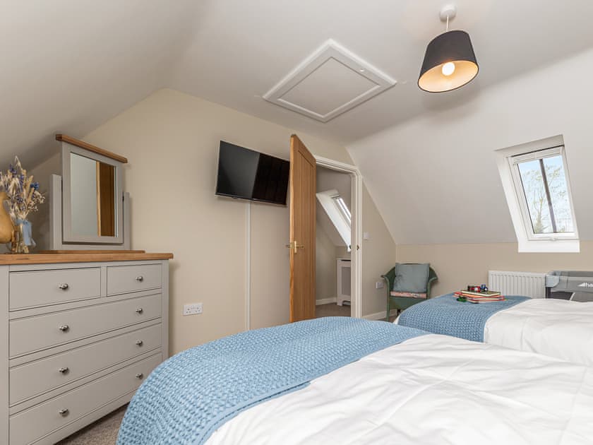 Twin bedroom | The Old Laundry, Great Snoring
