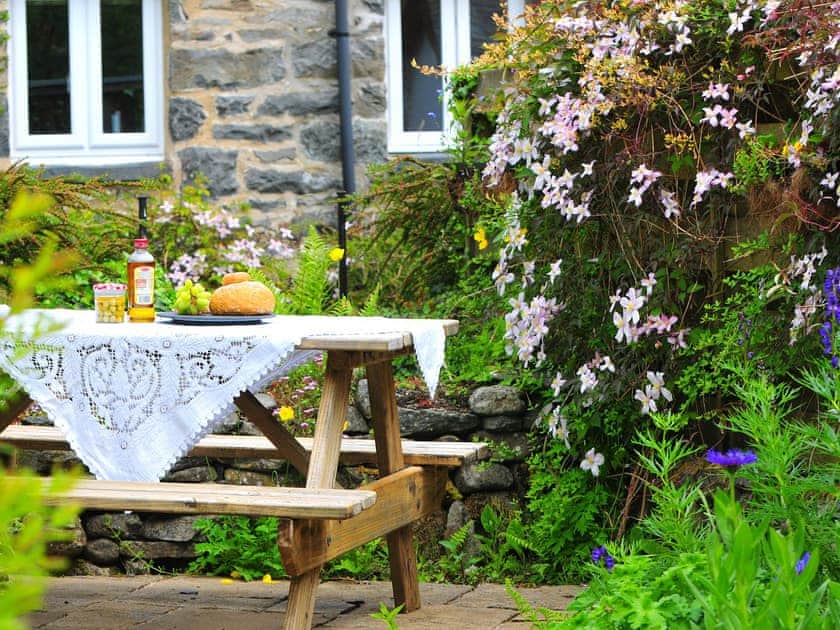 Bluebell Cottage, Llanrwst & Betws y Coed