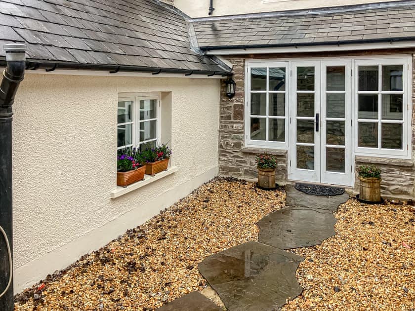 Private Entrance  | The Chapel - Dan Y Graig, Crickhowell