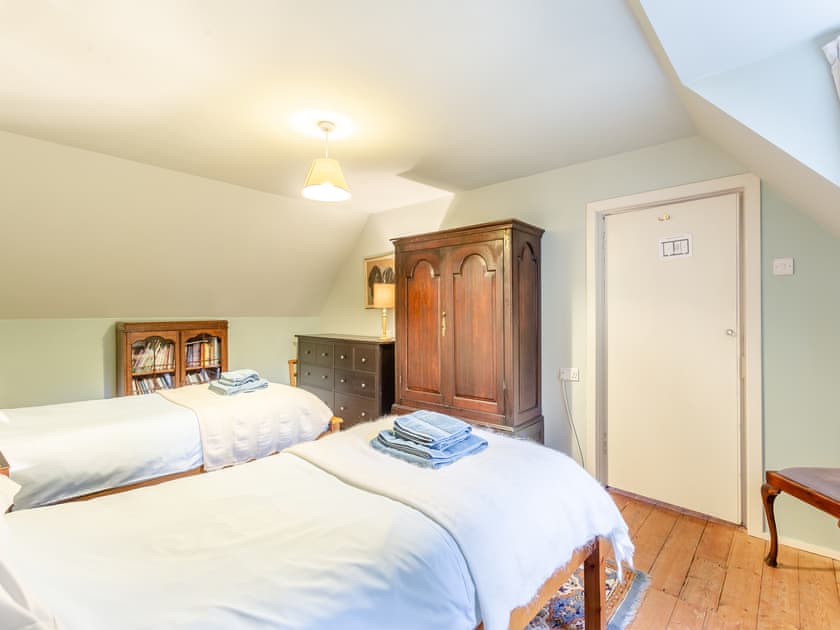 Twin bedroom | Achnashellach Bothy - Achnashellach, Strathcarron