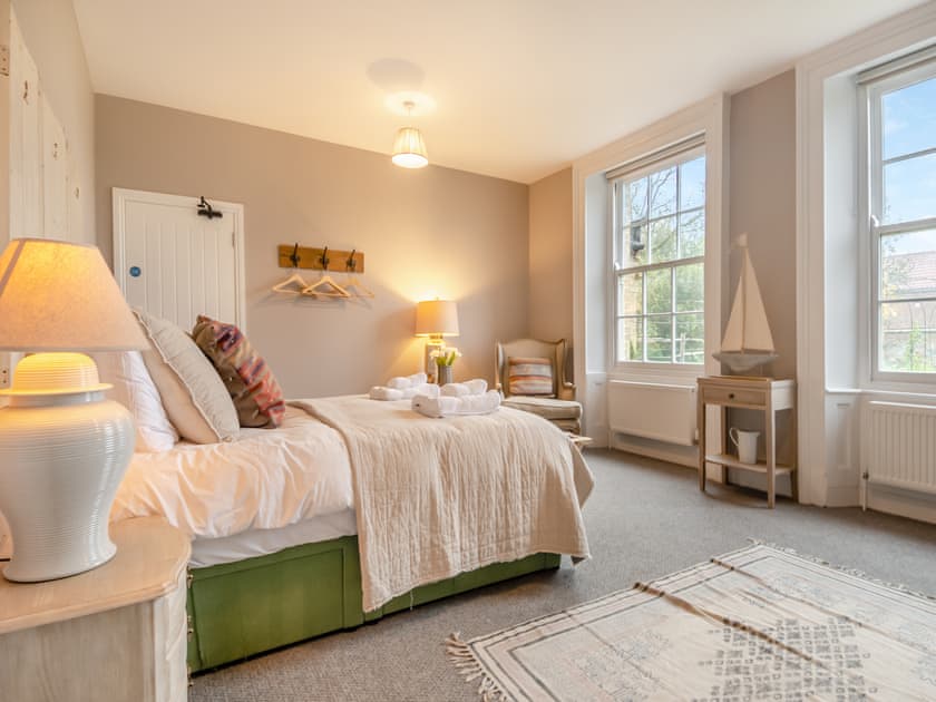 Bedroom 1 - Daisy  | Abbey Barn Farmhouse, Barton Bendish, near Kings Lynn