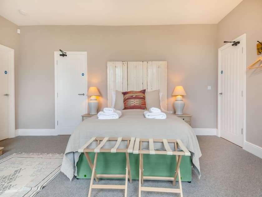 Bedroom 1 - Daisy  | Abbey Barn Farmhouse, Barton Bendish, near Kings Lynn