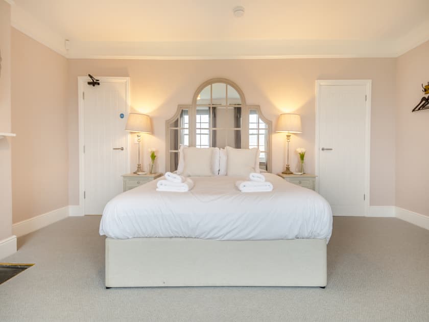 Bedroom 4 - Honeysuckle  | Abbey Barn Farmhouse, Barton Bendish, near Kings Lynn