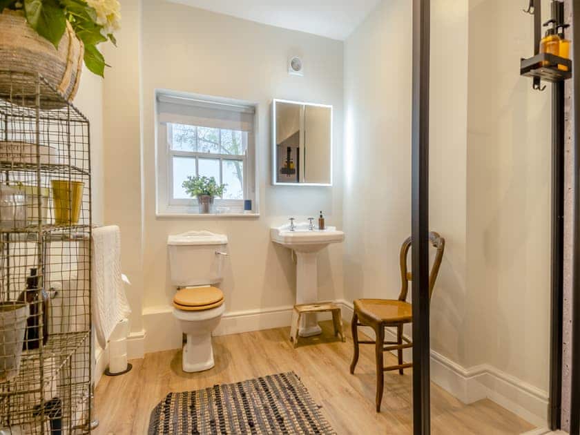 Ground floor shower room  | Abbey Barn Farmhouse, Barton Bendish, near Kings Lynn
