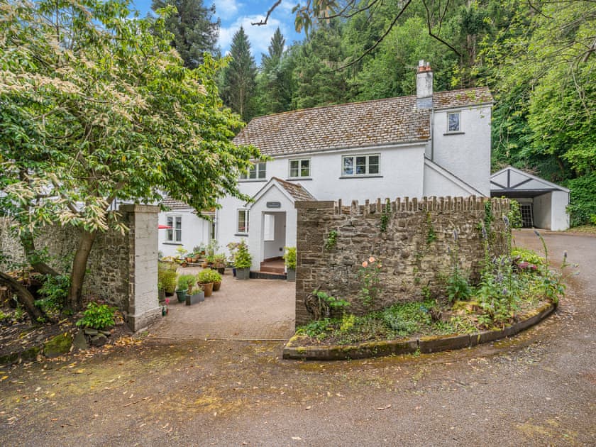 The Carriage House, near Abergavenny & Crickhowell