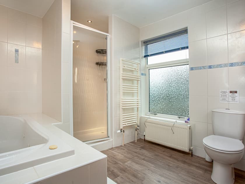 Bathroom | Barnhay Cottage, Stoke Gabriel, near Totnes