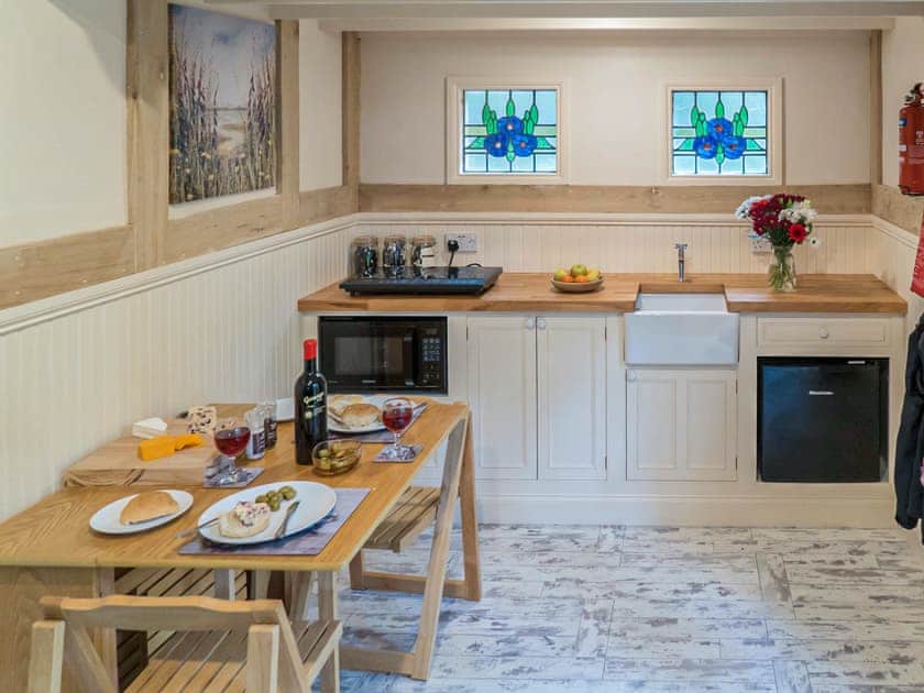 Jacob’s Folly - Rosslyn Glamping, Melton Constable