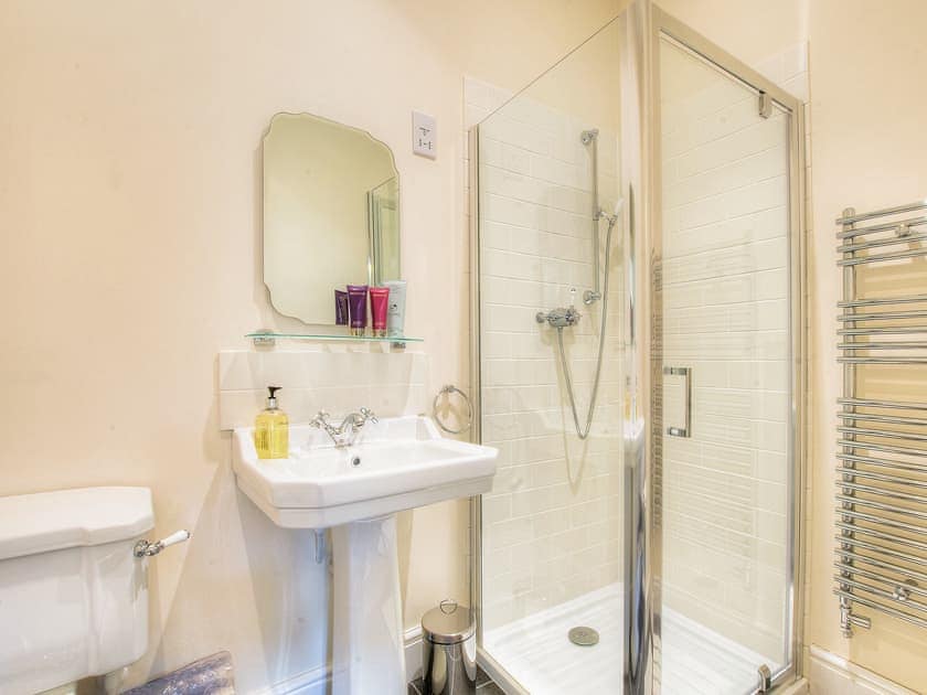 Bwthyn yr Ardd - Criccieth Cottages, Criccieth