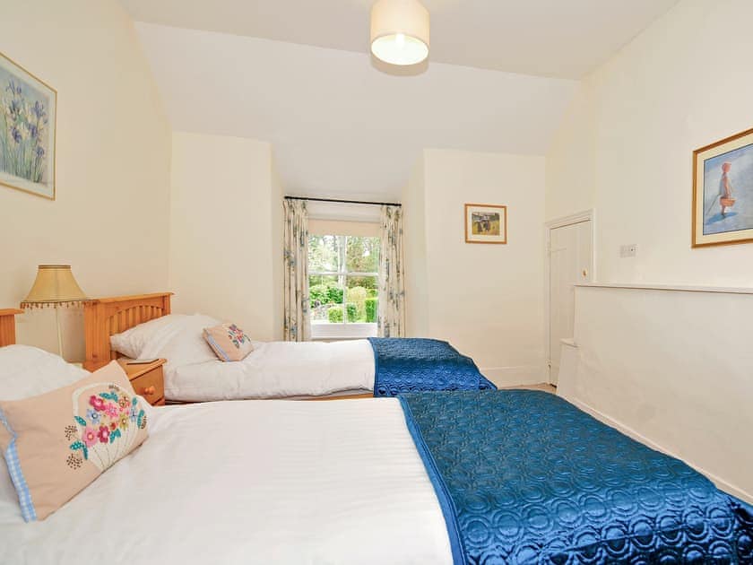 Bwthyn yr Ardd - Criccieth Cottages, Criccieth