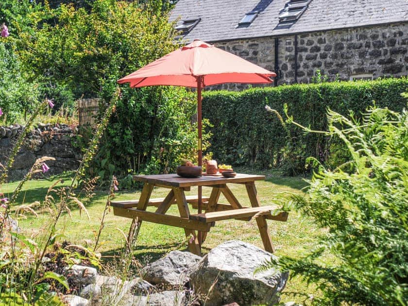 Bwthyn yr Ardd - Criccieth Cottages, Criccieth
