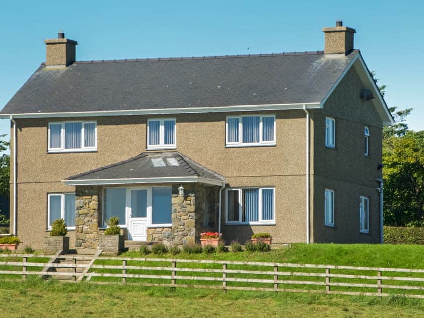 Gelli Gron (Open Pastures), Llanystumdwy, near Llanarmon, Llyn Peninsula