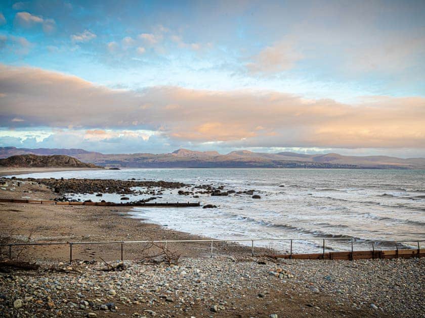 Bwthyn Stabal - Criccieth Cottages, Criccieth