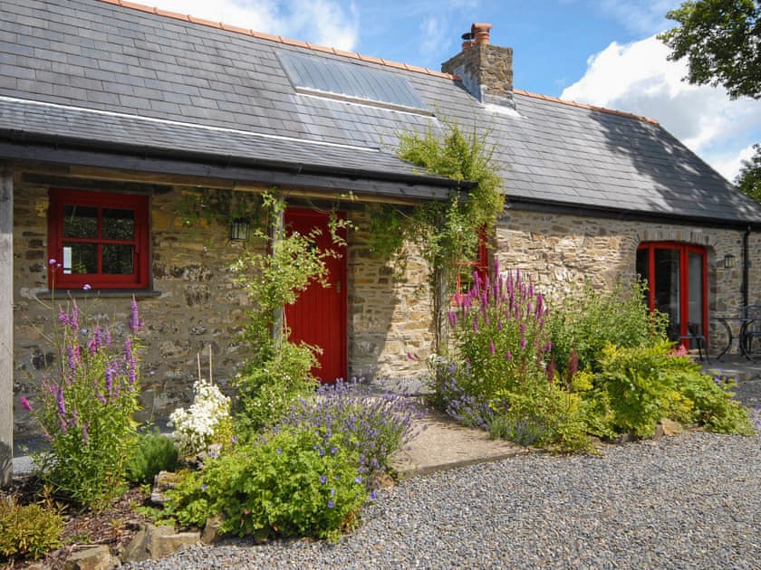 Ria’s Cottage, Landshipping