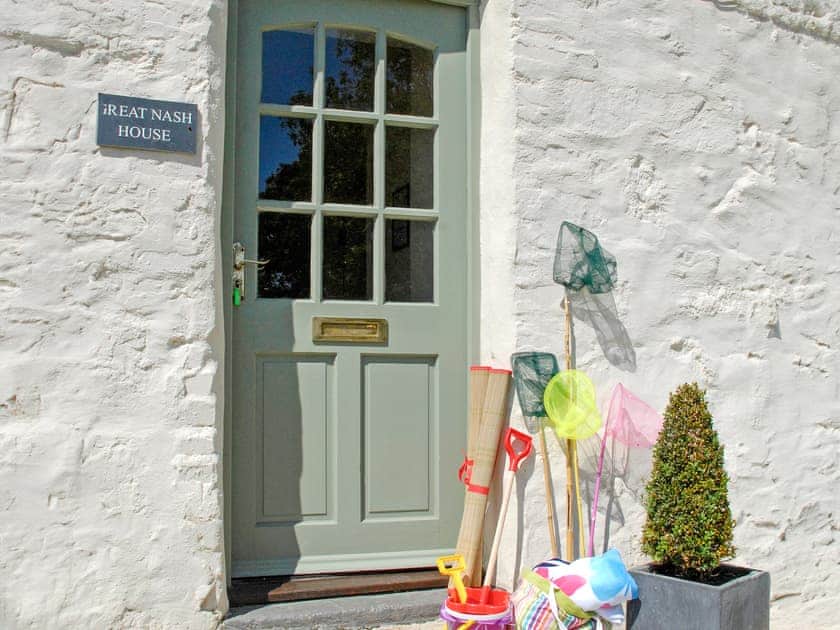 Great Nash House, Near Llangwm