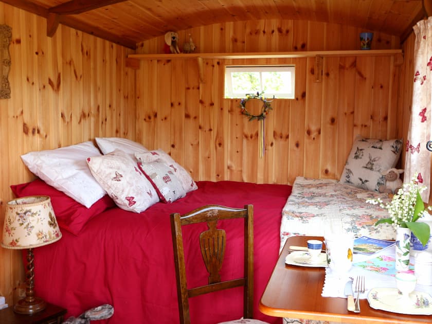 Apple Blossom Hut, Shepton