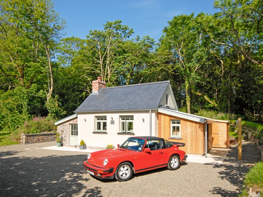 Woodland Retreat, Near Solva