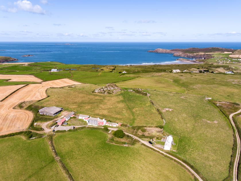 Wdig Farmhouse - Wdig Cottages, Whitesands, near St Davids