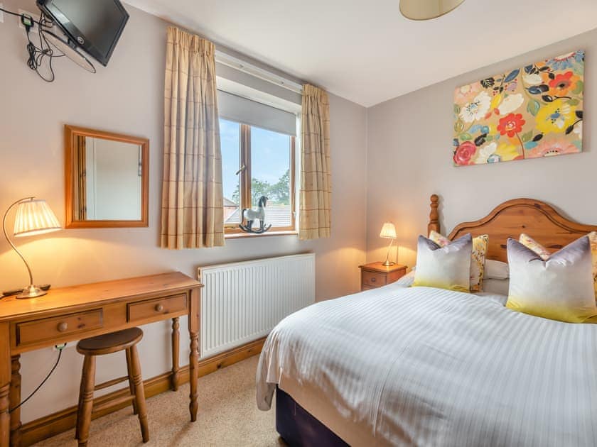 Double bedroom | Lake View 1 - Grange Farm Park, Louth