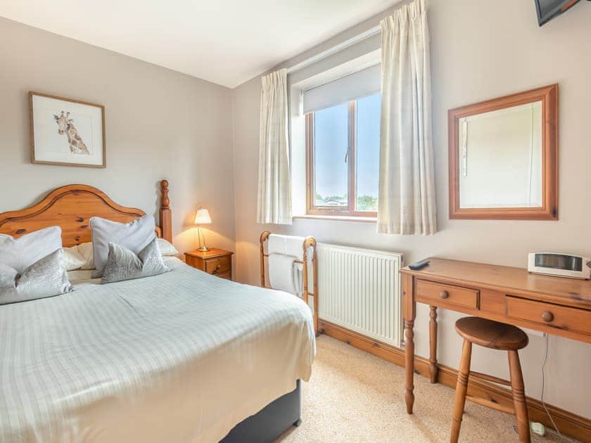 Double bedroom | Lake View 2 - Grange Farm Park, Louth