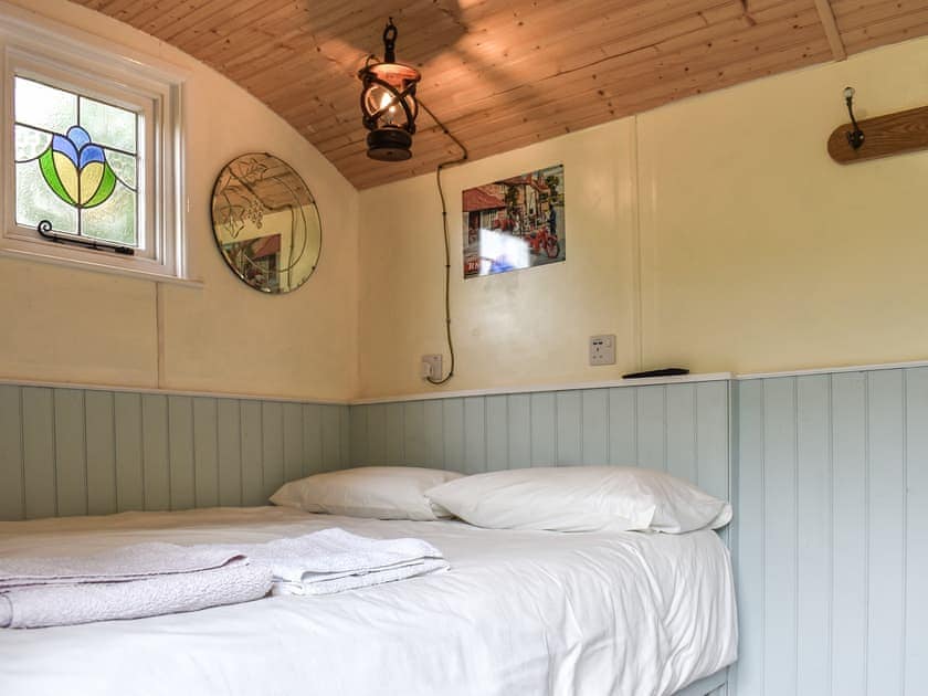 Bedroom | Field View, Polgooth