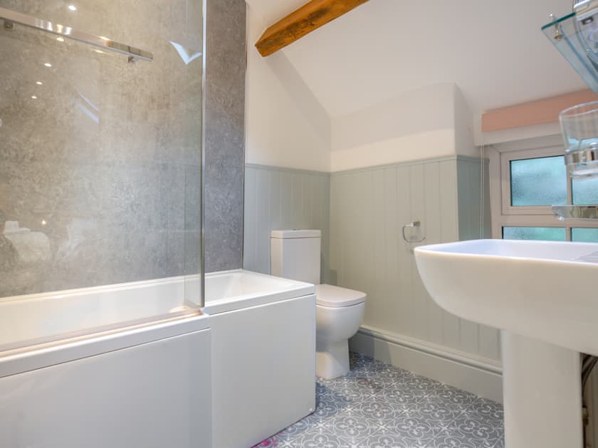 Bathroom | Noddfa, Harlech