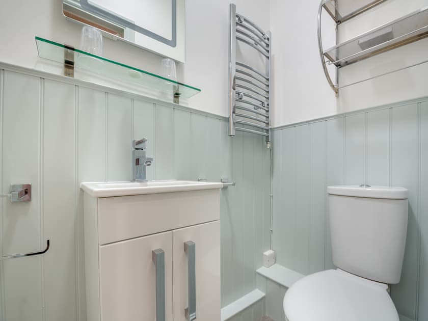 Bathroom | Noddfa, Harlech