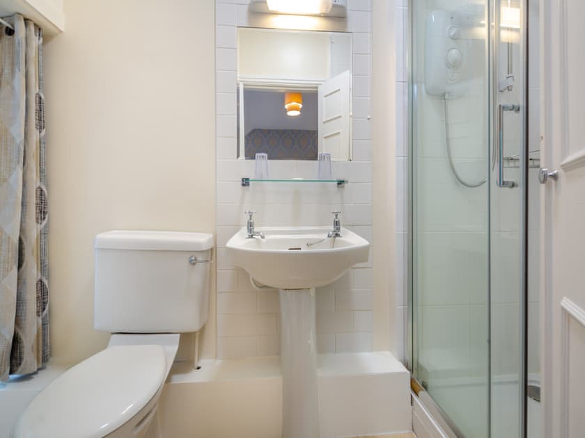 Bathroom | Noddfa, Harlech