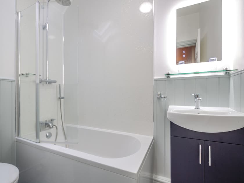 Bathroom | Noddfa, Harlech