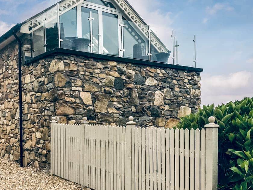 Exterior | Tir a Mor - Morfa Nefyn Holiday Cottages, Nefyn, Llyn Peninsula