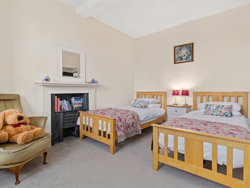 Plas Bryn Hir - Criccieth Cottages, Criccieth