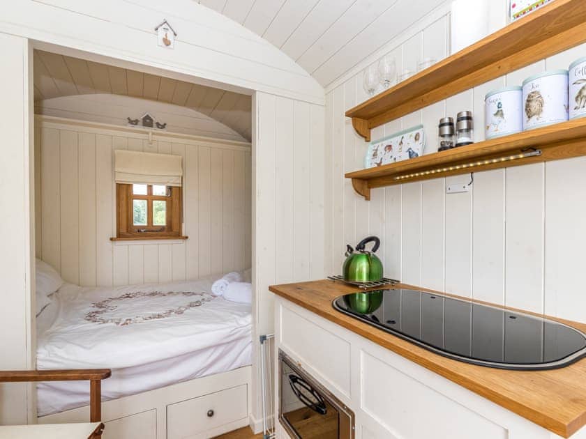 Buttercup Hut, Chiddingly