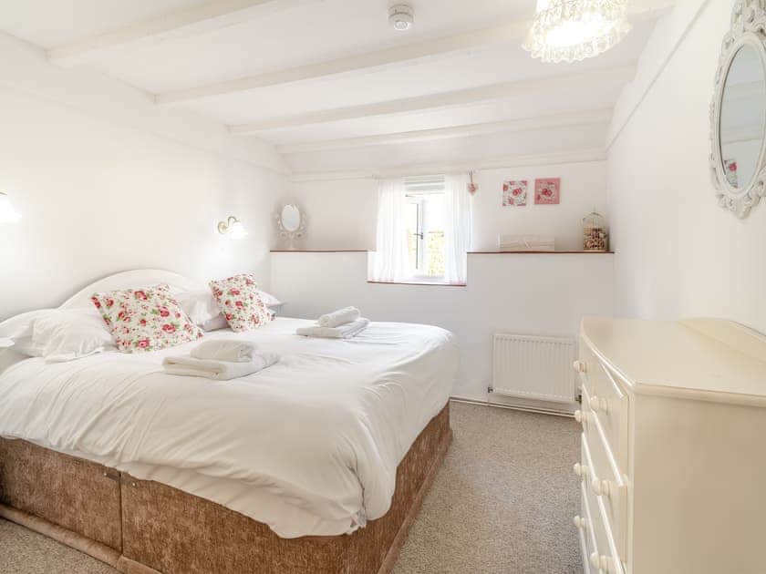 Double bedroom | Granary Cottage - Brongwyn Cottages, Penparc, near Cardigan