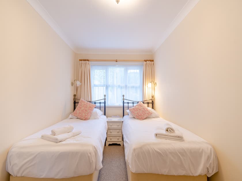 Twin bedroom | Bramble Cottage - Brongwyn Cottages, Penparc, near Cardigan