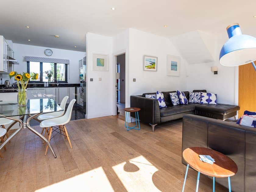 No.9 The Retreat, Rhosneigr