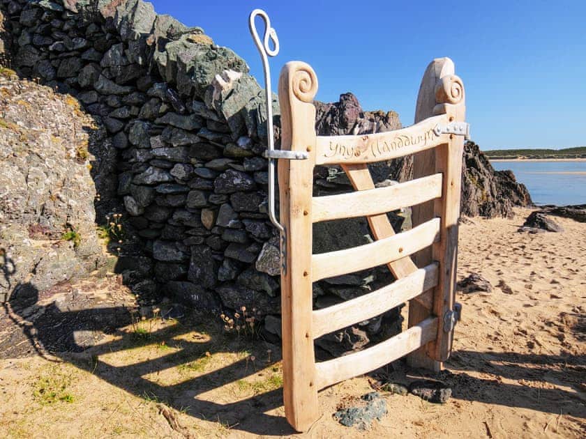 No.9 The Retreat, Rhosneigr