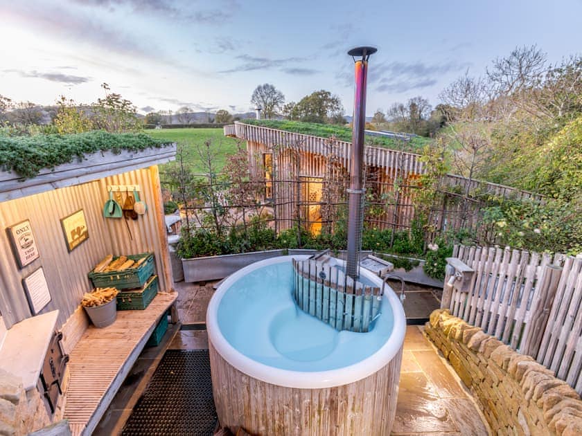 Hot tub | Malvern Hills Lodge, Malvern