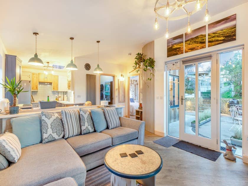 Open plan living space | Malvern Hills Lodge, Malvern