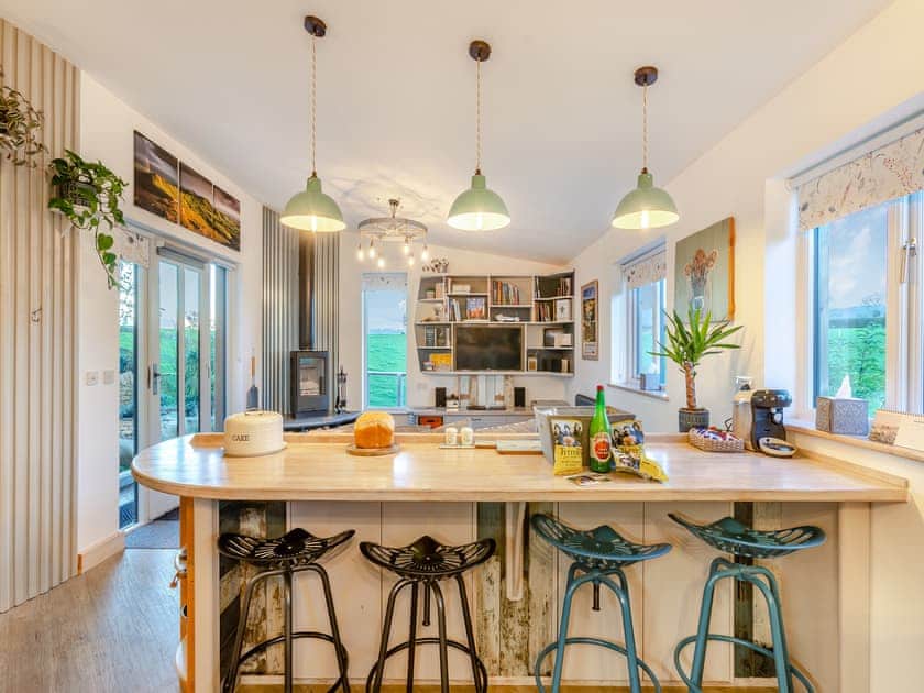 Open plan living space | Malvern Hills Lodge, Malvern