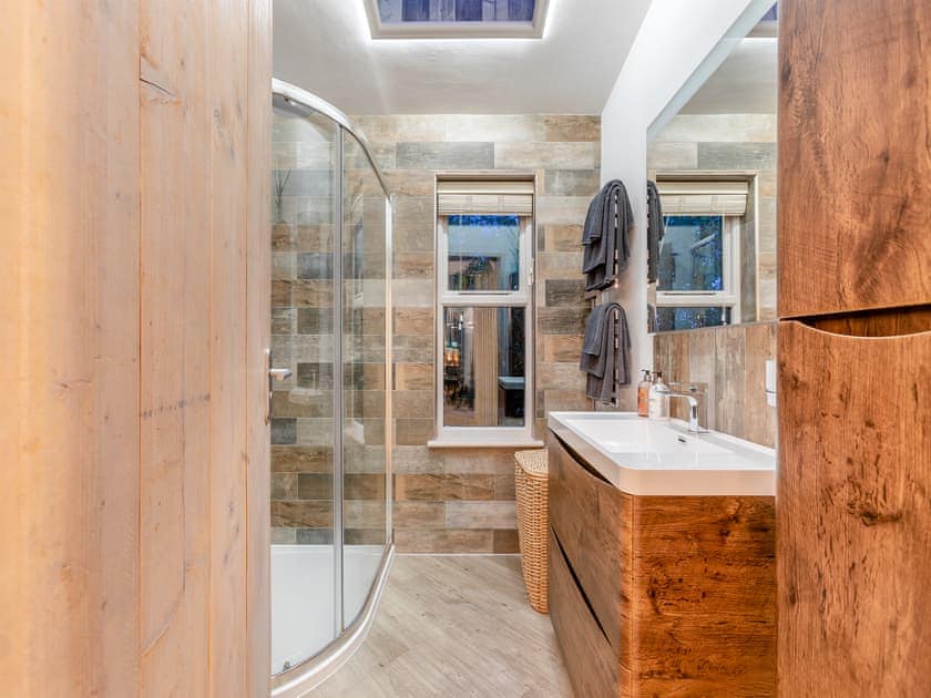 Shower room | Malvern Hills Lodge, Malvern