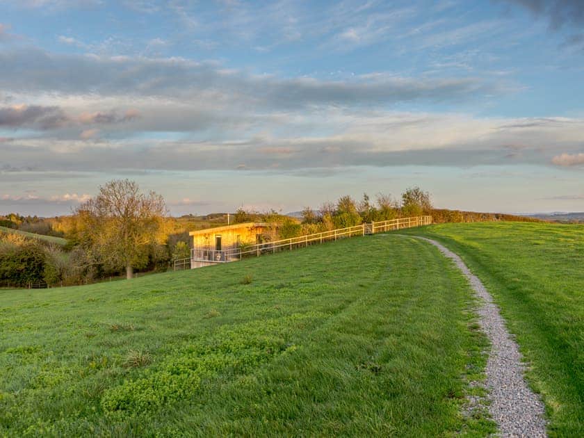 Setting | Malvern Hills Lodge, Malvern