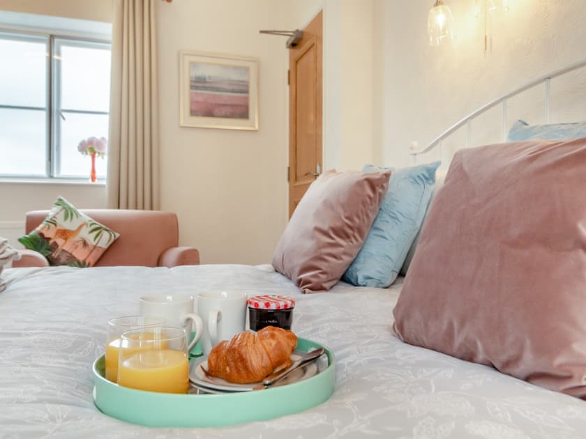 Double bedroom | Lavenham Coconut Mill, Lavenham, near Sudbury