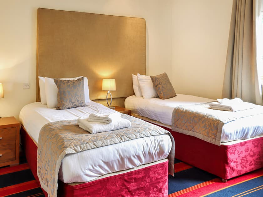 Twin bedroom | Family Lodge No.5 - Atholl Palace Holidays, Pitlochry