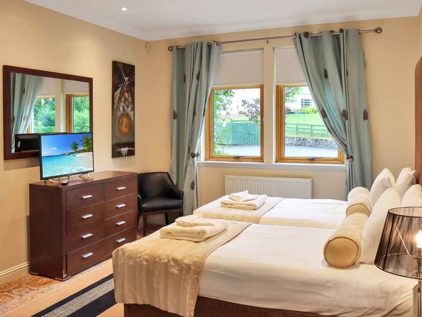 Twin bedroom | Family Lodge No.1 - Atholl Palace Holidays, Pitlochry